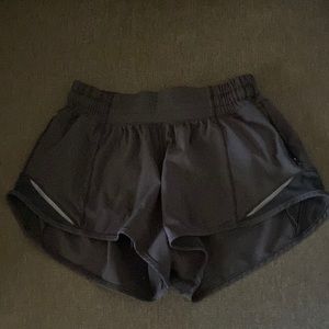 Black size 2 hotty hots